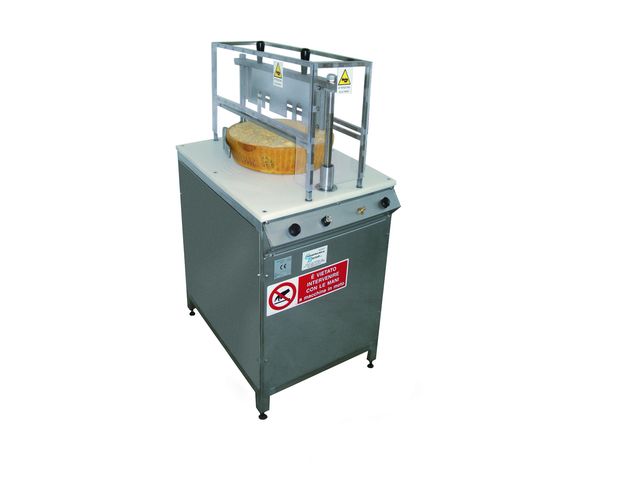 Semi-automatic portioning machine. Rock 20